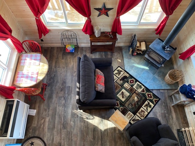 16x24 Cabin Interior